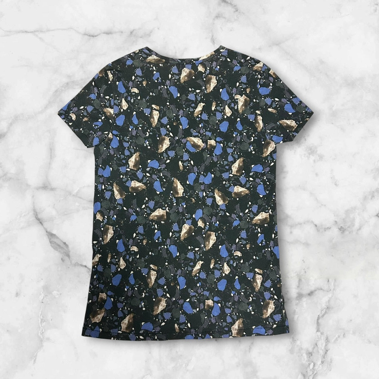 ACNE STUDIOS
STONE MOTIF GRAPHIC T-SHIRT