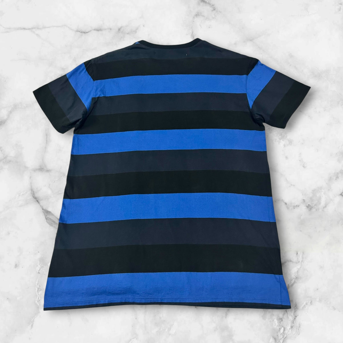 JOHNLAWRENCESULLIVAN
BORDER BLUE T-SHIRT