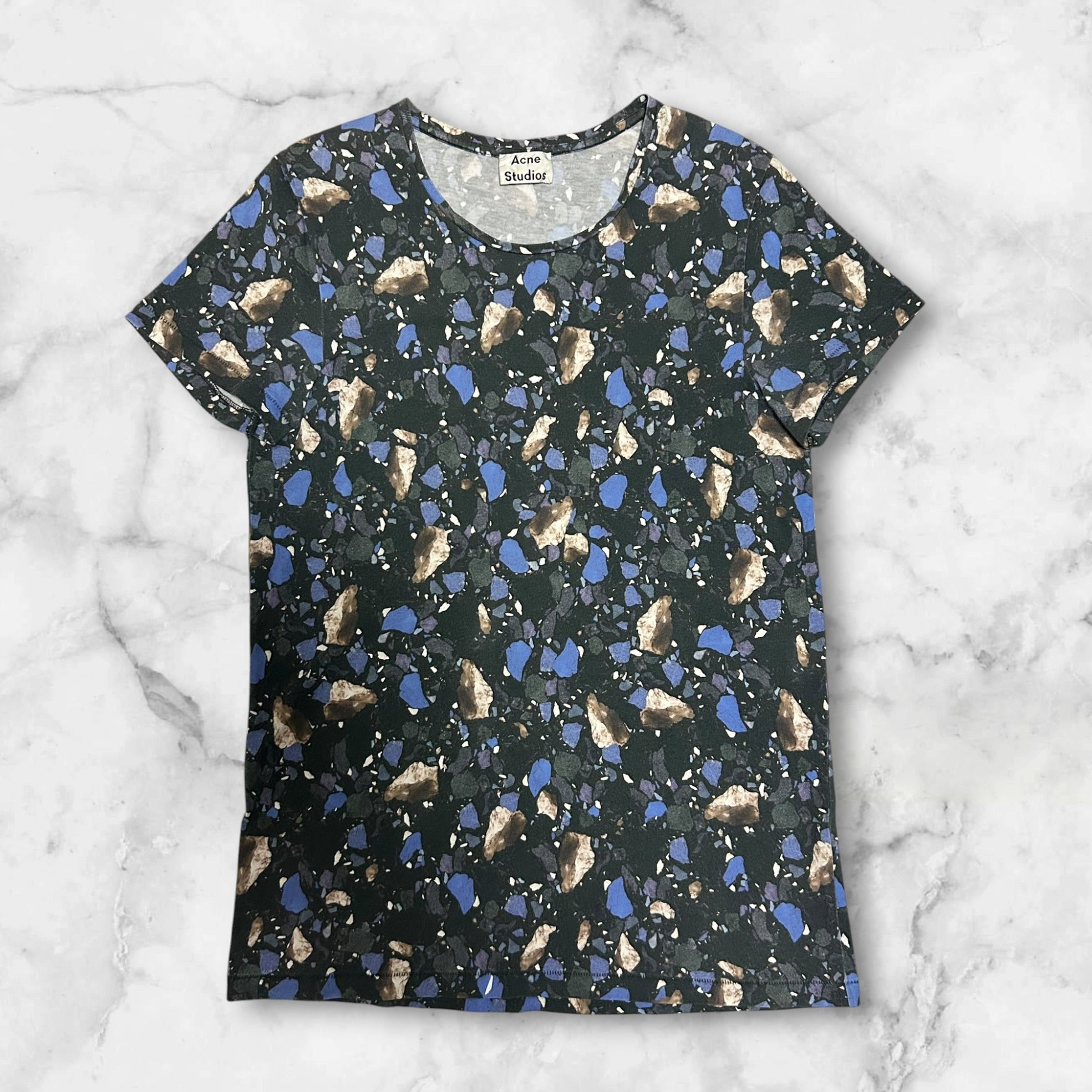 ACNE STUDIOS
STONE MOTIF GRAPHIC T-SHIRT