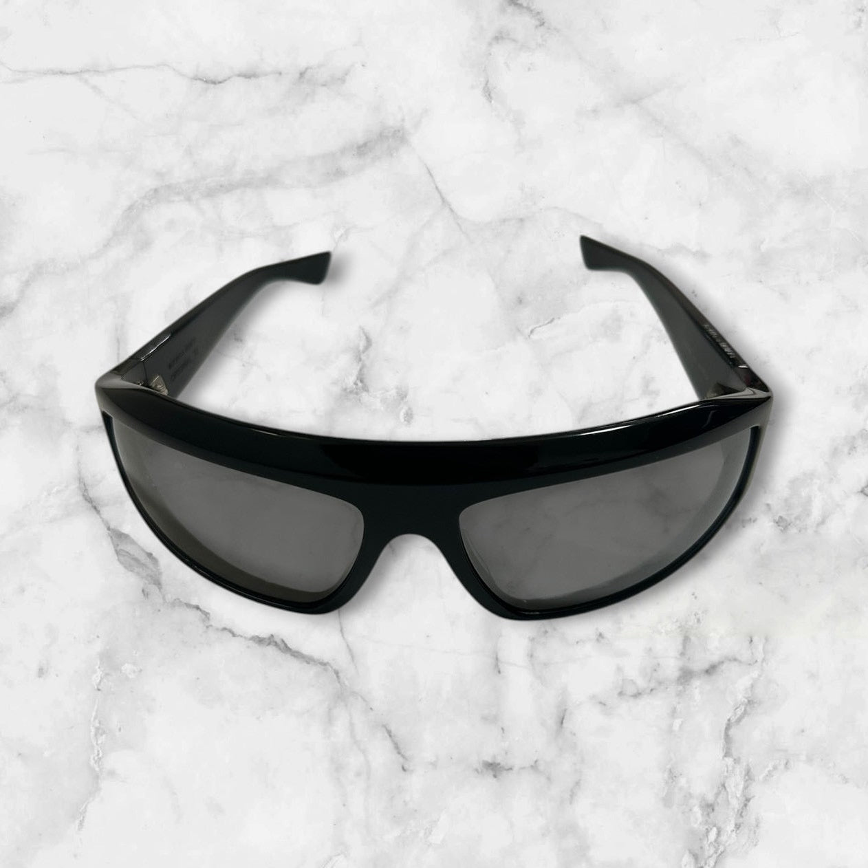 BOTTEGA VENETA SUNGLASSES BLACK