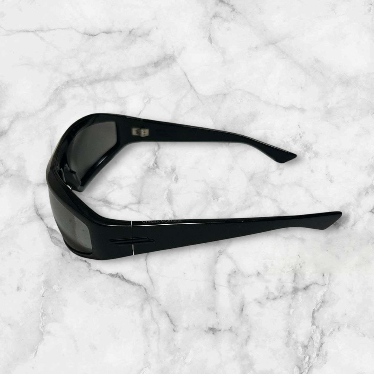 BOTTEGA VENETA SUNGLASSES BLACK